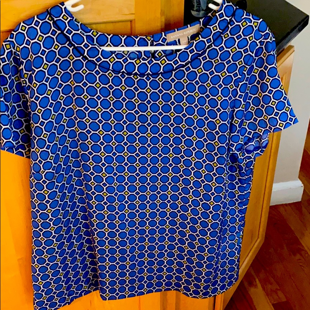 Banana Republic Women’s Blouse-never worn Size 14